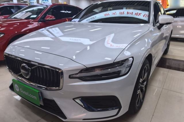 Used Volvo S60 2026 Model B4 Zhiyi Luxury Edition