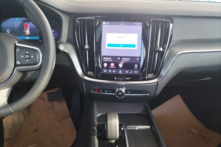 Used Volvo S60 2026 Model B4 Zhiyi Luxury Edition Audio And AC Panel