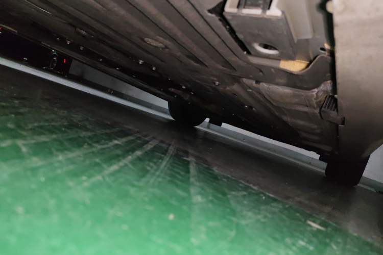 Used Volvo S60 2026 Model B4 Zhiyuan Luxury Edition Chassis Rear Right