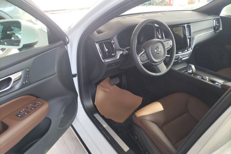 Used Volvo S60 2026 Model B4 Zhiyi Luxury Edition Driver Seat