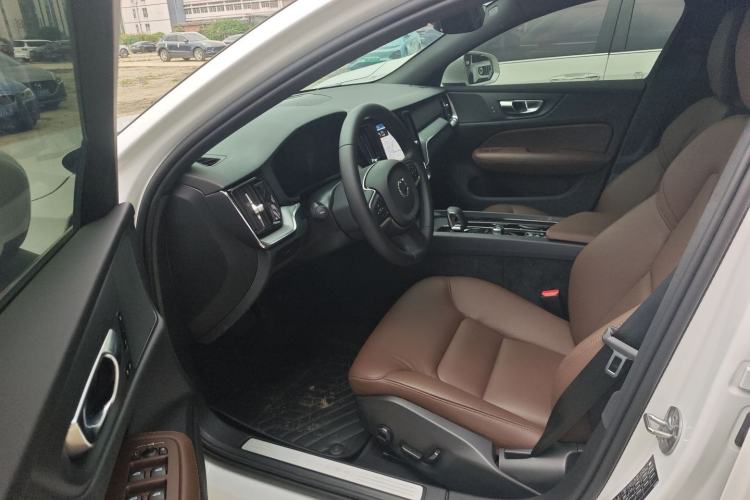 Used Volvo S60 2026 Model B4 Zhiyi Luxury Edition Driver Seat
