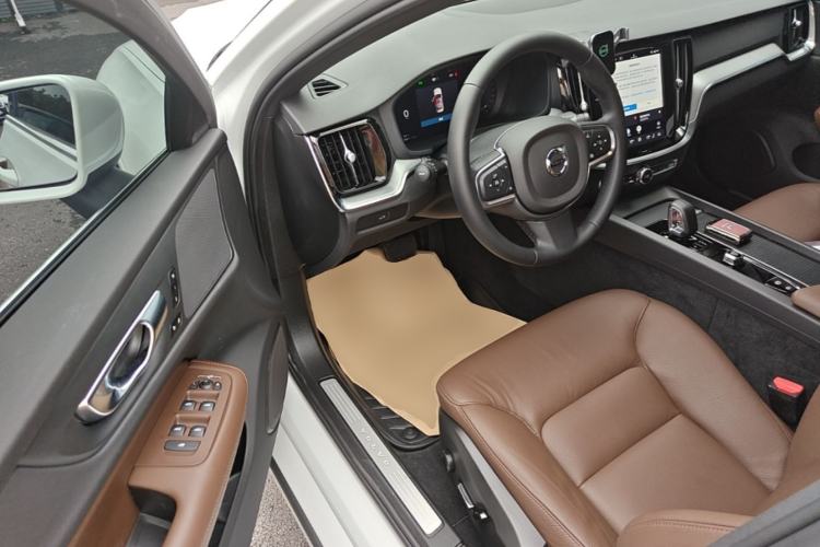 Used Volvo S60 2026 Model B4 Zhiyi Luxury Edition Driver Seat
