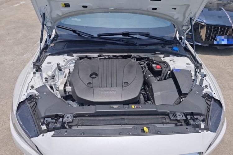 Used Volvo S60 2026 Model B4 Zhiyi Luxury Edition Engine Bay