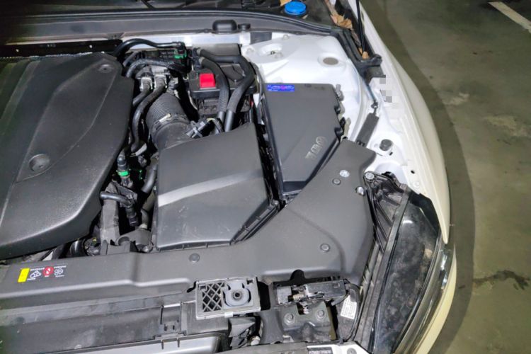 Used Volvo S60 2026 Model B4 Zhiyuan Luxury Edition Engine Bay Left