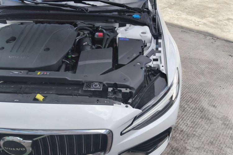 Used Volvo S60 2026 Model B4 Zhiyi Luxury Edition Engine Bay Left