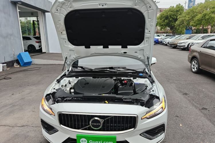 Used Volvo S60 2026 Model B4 Zhiyi Luxury Edition Engine Bay