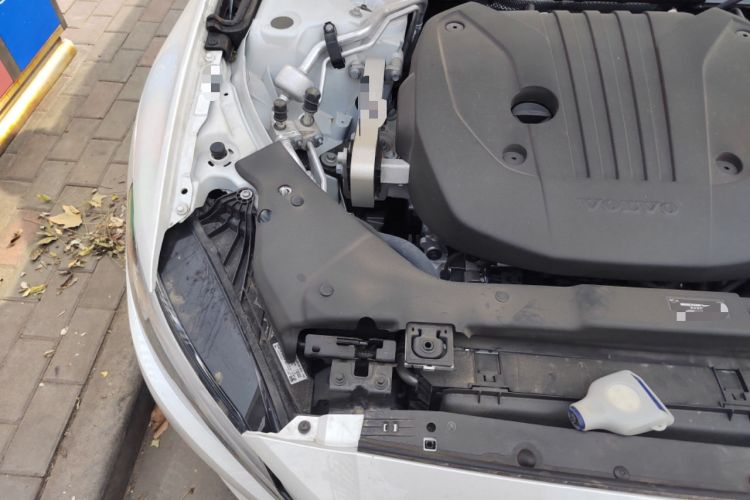 Used Volvo S60 2026 Model B4 Zhiyi Luxury Edition Engine Bay Right