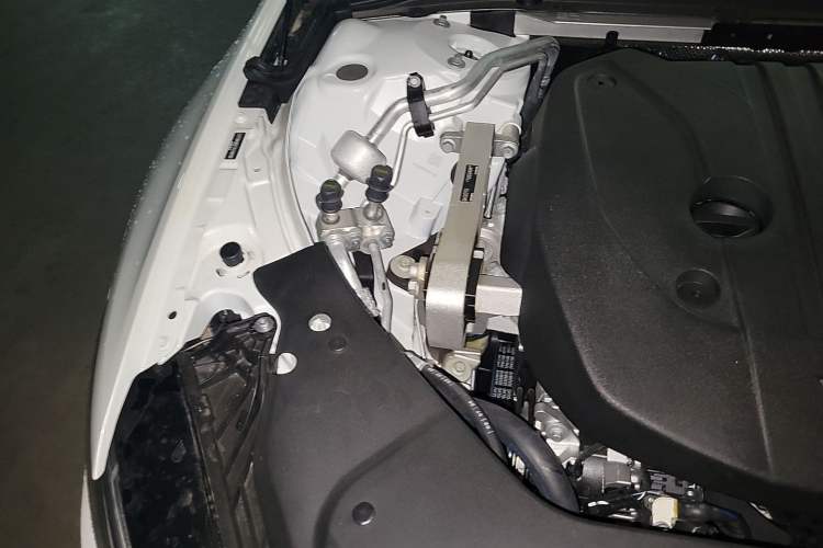 Used Volvo S60 2026 Model B4 Zhiyi Luxury Edition Engine Bay Right