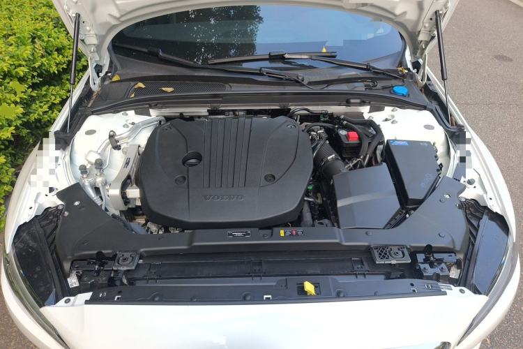 Used Volvo S60 2026 Model B4 Zhiyi Luxury Edition Engine Bay