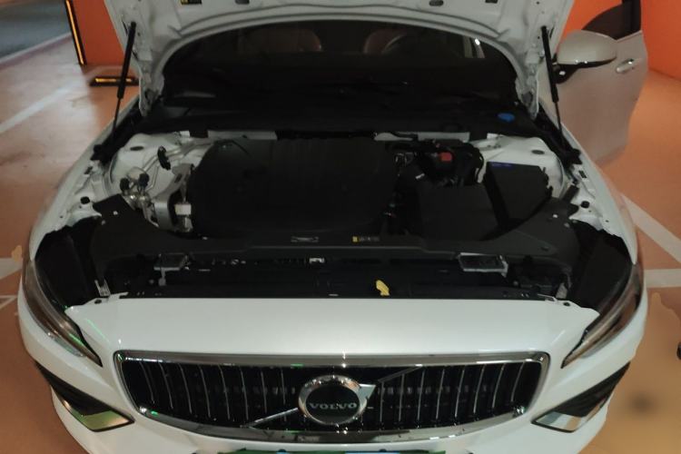Used Volvo S60 2026 Model B4 Zhiyi Luxury Edition Engine Bay