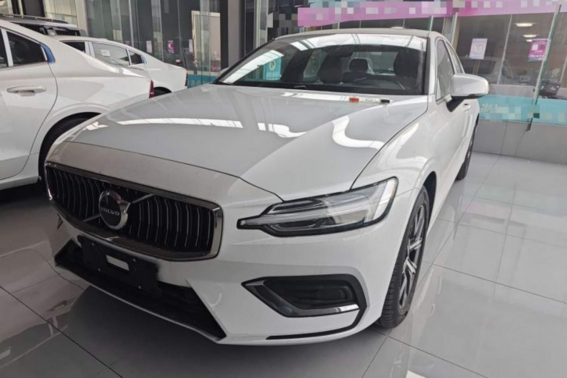 Used Volvo S60 2026 Model B4 Zhiyi Luxury Edition Front Left 45 Deg