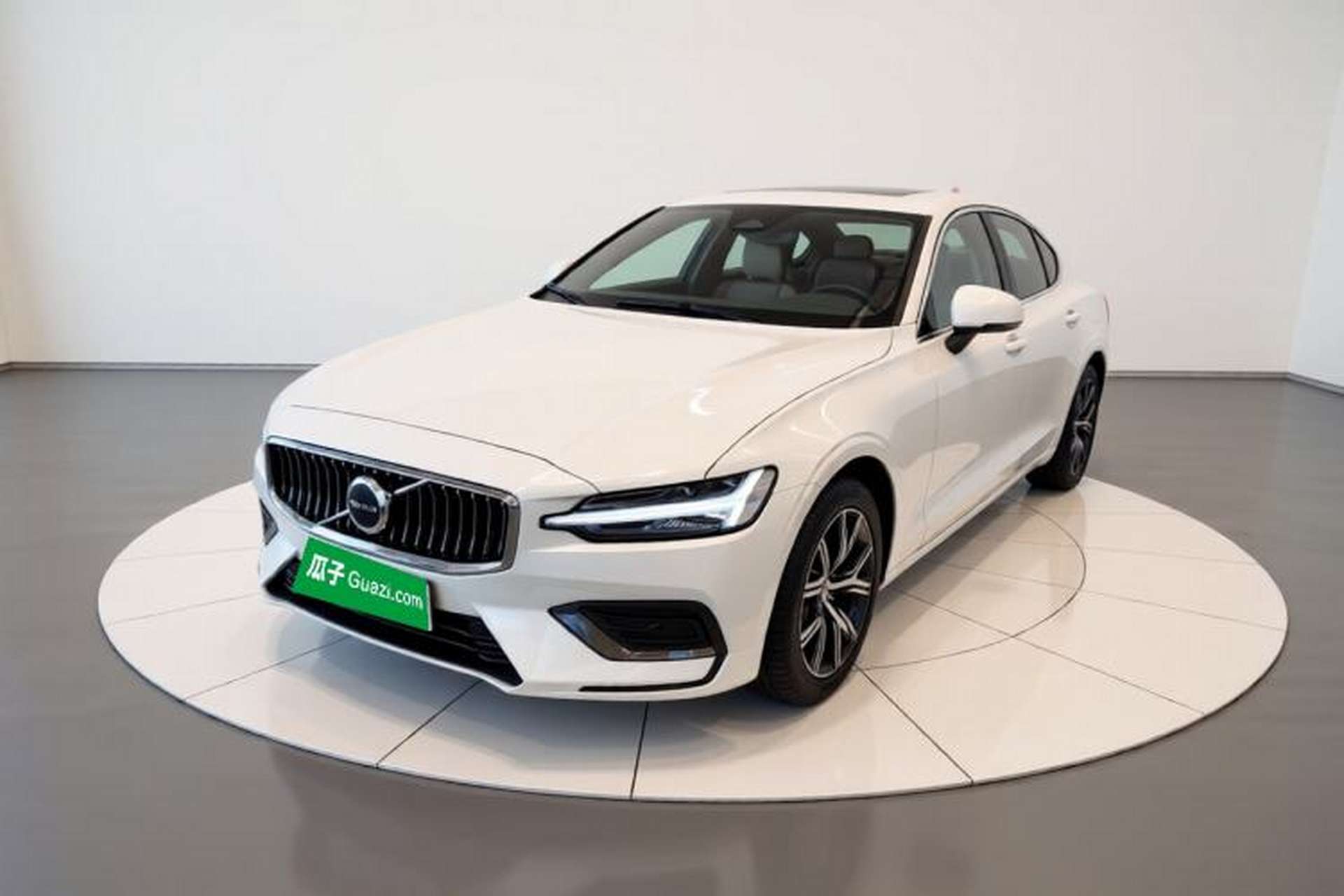 Used Volvo S60 2026 Model B4 Zhiyi Luxury Edition Front Left 45 Deg