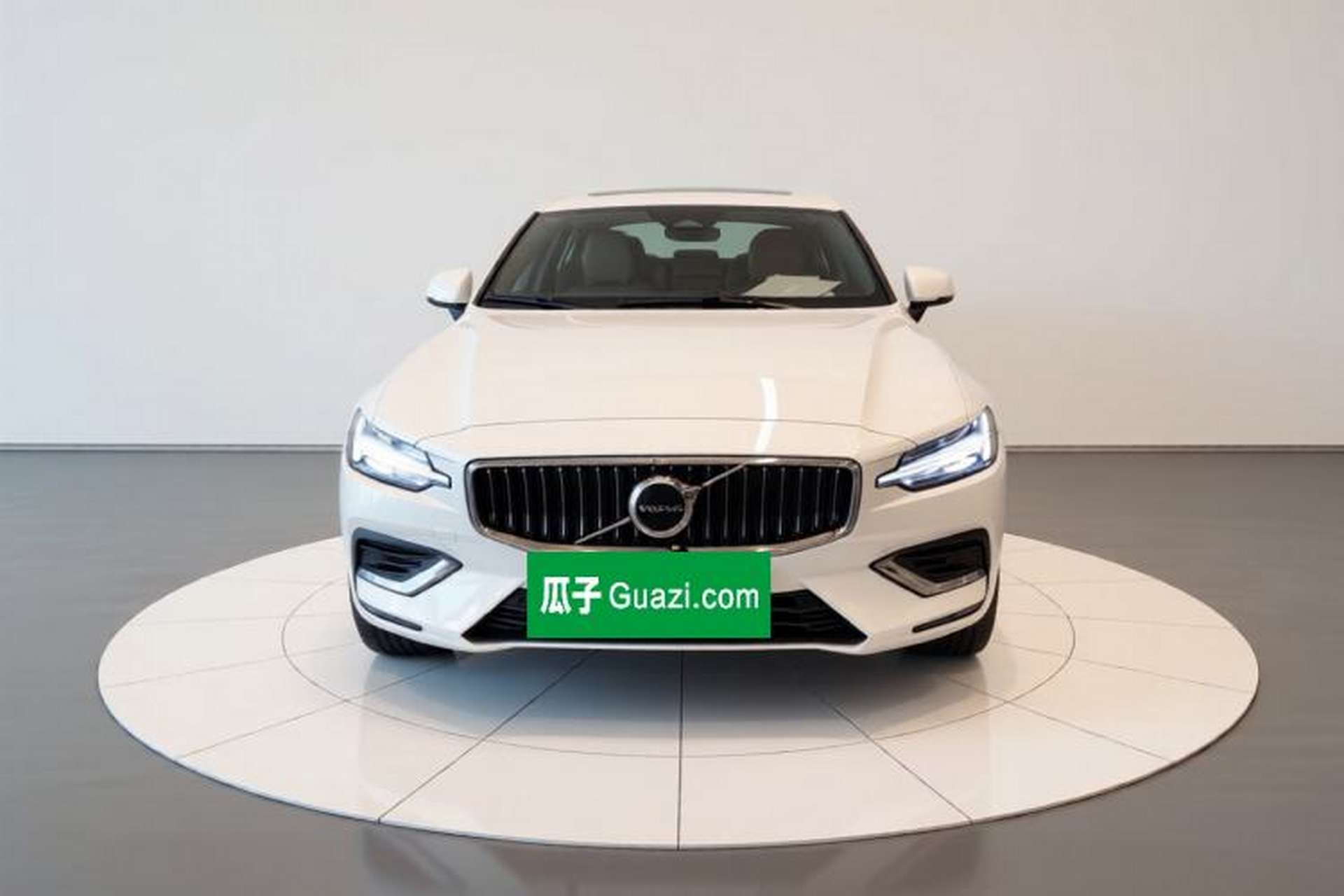 Used Volvo S60 2026 Model B4 Zhiyi Luxury Edition Front