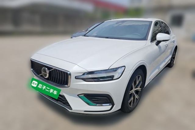 Used Volvo S60 2026 Model B4 Zhiyi Luxury Edition