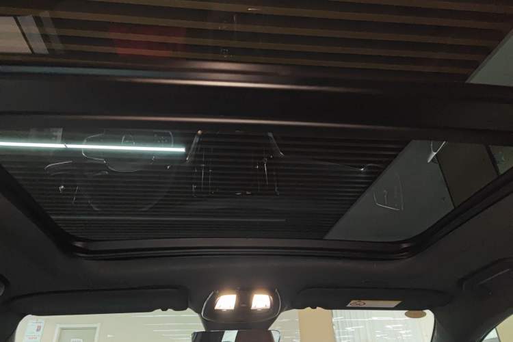Used Volvo S60 2026 Model B4 Zhiyi Luxury Edition Headliner