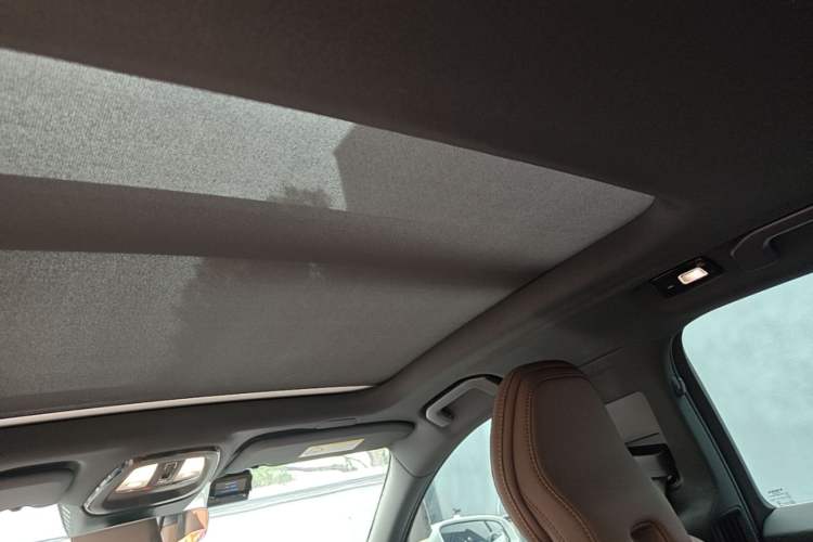 Used Volvo S60 2026 Model B4 Zhiyi Luxury Edition Headliner