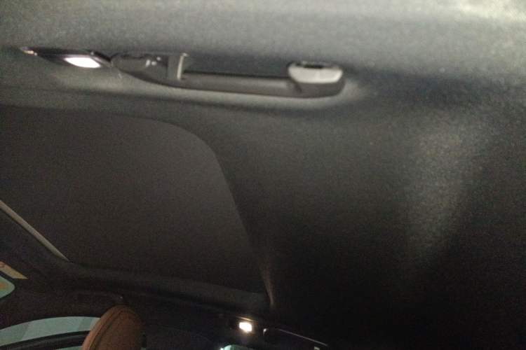 Used Volvo S60 2026 Model B4 Zhiyi Luxury Edition Headliner