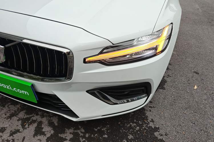 Used Volvo S60 2026 Model B4 Zhiyi Luxury Edition Left Front Headlight