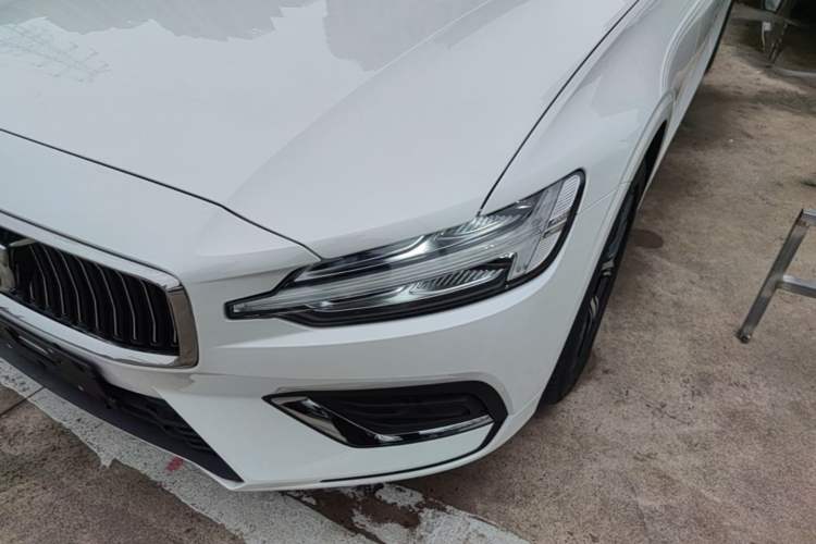Used Volvo S60 2026 Model B4 Zhiyi Luxury Edition Left Front Headlight