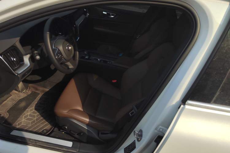 Used Volvo S60 2026 Model B4 Zhiyi Luxury Edition Left Front Seat
