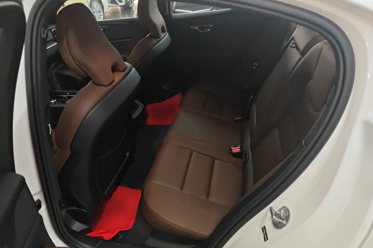 Used Volvo S60 2026 Model B4 Zhiyi Luxury Edition Left Rear Seat