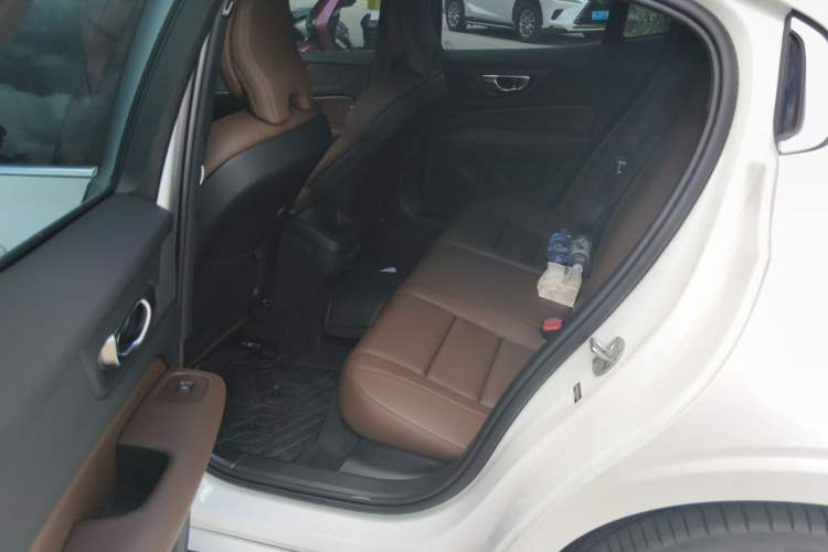 Used Volvo S60 2026 Model B4 Zhiyi Luxury Edition Left Rear Seat