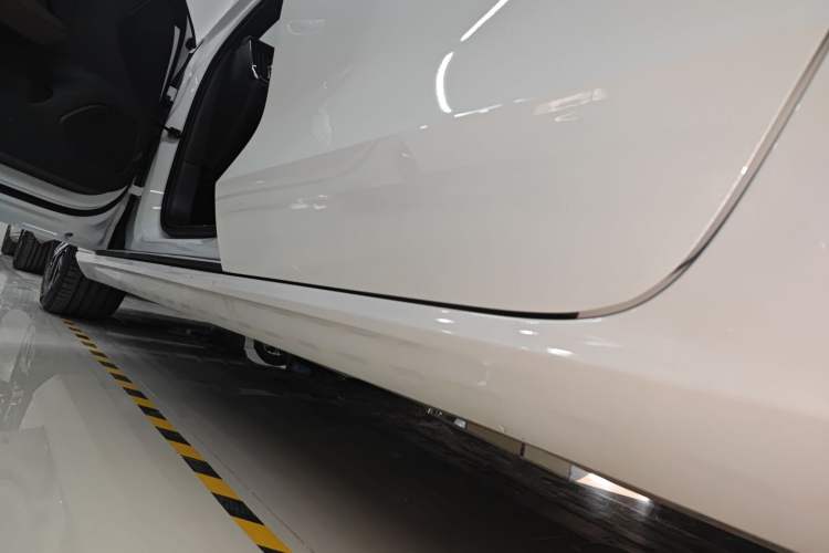 Used Volvo S60 2026 Model B4 Zhiyi Luxury Edition Left Side Sill
