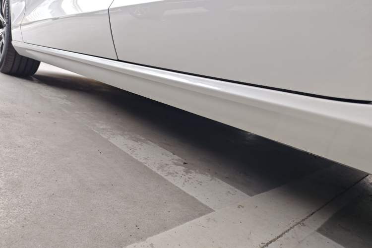 Used Volvo S60 2026 Model B4 Zhiyuan Sport Edition Left Side Sill