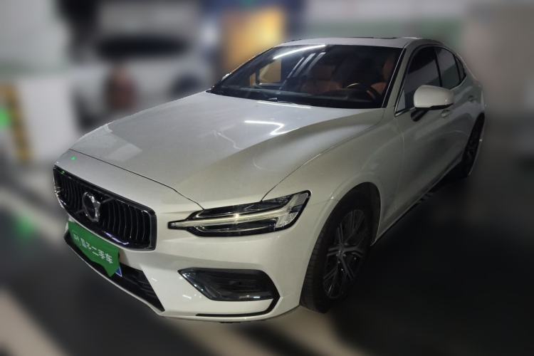 Used Volvo S60 2026 Model B4 Zhiyi Luxury Edition Guazi used car, China used car export, Used car for sale, Used  cars, Cheapest cars for sale