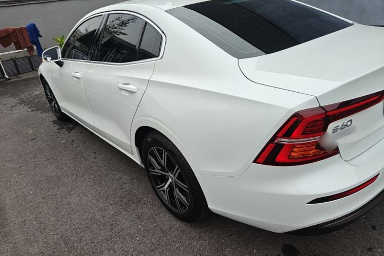 Used Volvo S60 2026 Model B4 Zhiyi Luxury Edition Rear Left 45 Deg