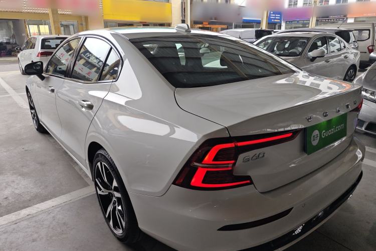 Used Volvo S60 2026 Model B4 Zhiyuan Sport Edition Rear Left 45 Deg