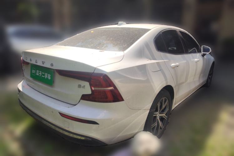Used Volvo S60 2026 Model B4 Zhiyi Luxury Edition Rear Right 45 Deg