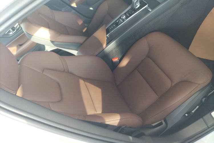 Used Volvo S60 2026 Model B4 Zhiyi Luxury Edition Right Front Seat