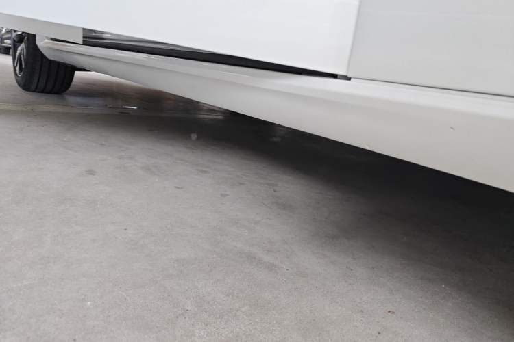 Used Volvo S60 2026 Model B4 Zhiyuan Sport Edition Right Side Sill
