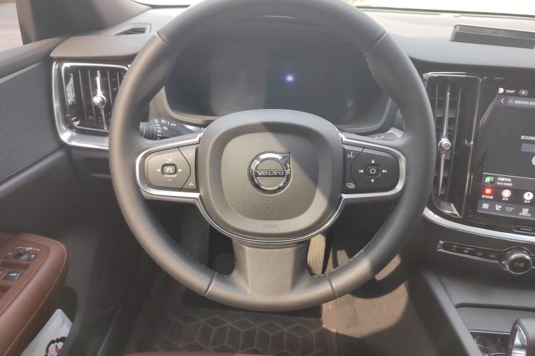 Used Volvo S60 2026 Model B4 Zhiyi Luxury Edition Steering Wheel