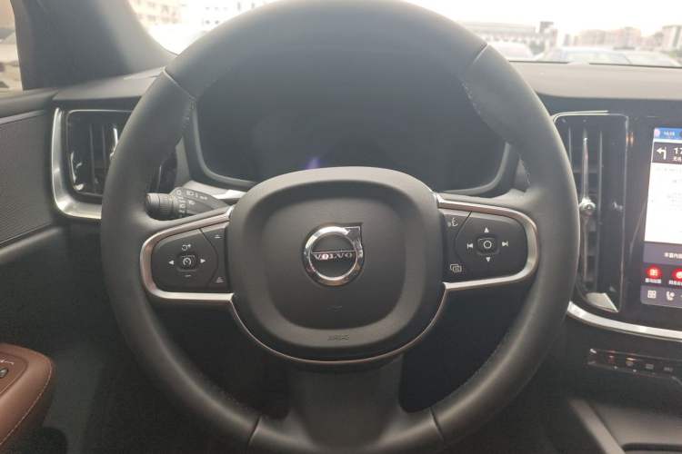 Used Volvo S60 2026 Model B4 Zhiyi Luxury Edition Steering Wheel