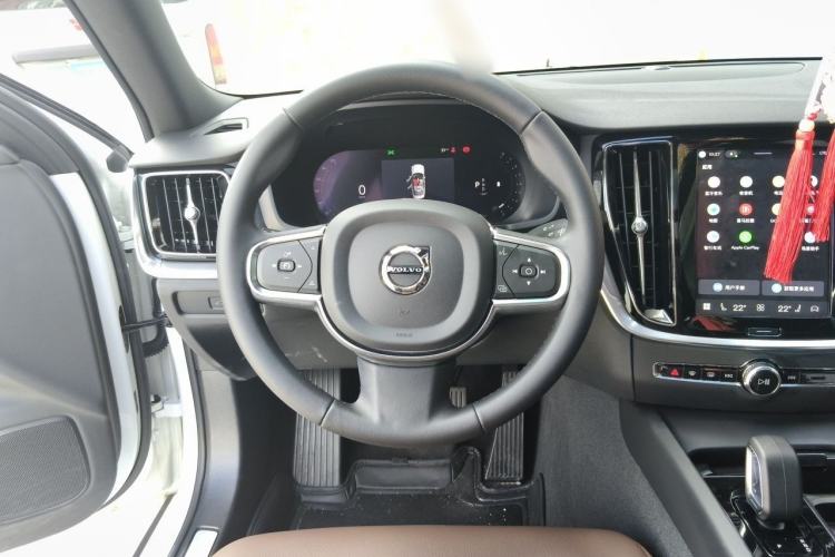 Used Volvo S60 2026 Model B4 Zhiyi Luxury Edition Steering Wheel