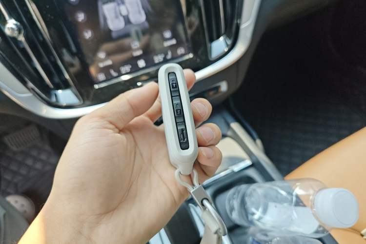 Used Volvo S60 2026 Model B4 Zhiyi Luxury Edition Vehicle Key
