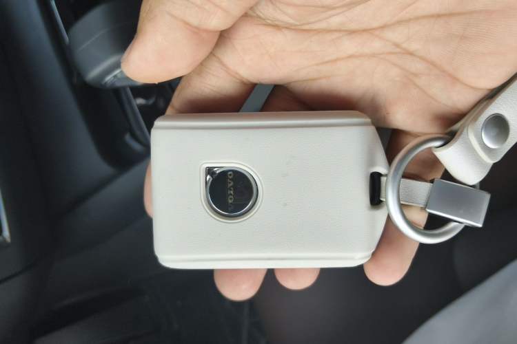 Used Volvo S60 2026 Model B4 Zhiyi Luxury Edition Vehicle Key