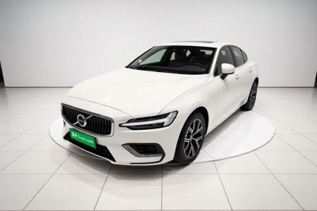 Used Volvo S60 2026 Model B4 Zhiyi Luxury Edition