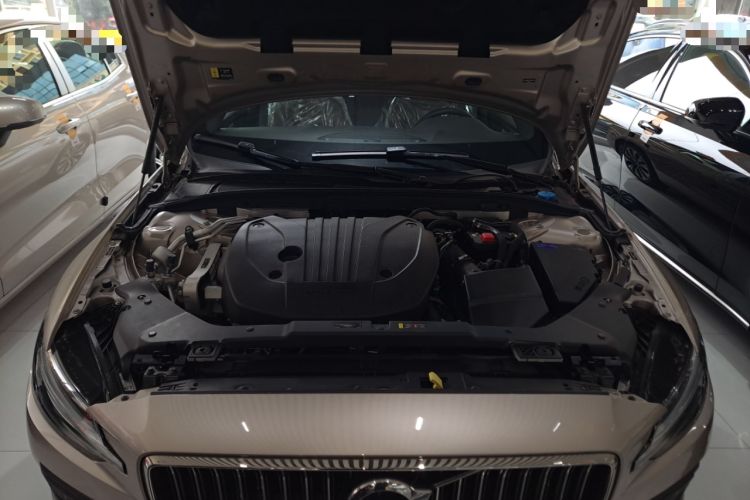 Used Volvo S60 2026 Model B4 Zhiyuan Luxury Edition Engine Bay