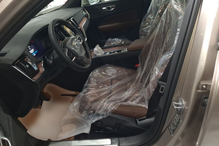 Used Volvo S60 2026 Model B4 Zhiyuan Luxury Edition Left Front Seat