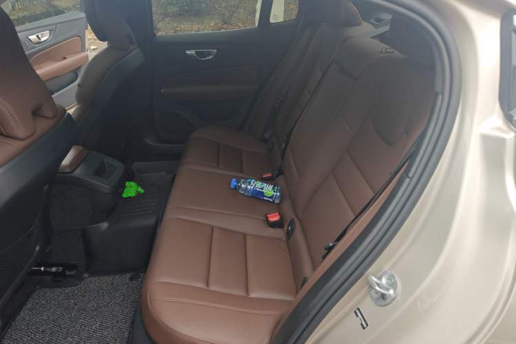 Used Volvo S60 2026 Model B4 Zhiyi Luxury Edition Left Rear Seat