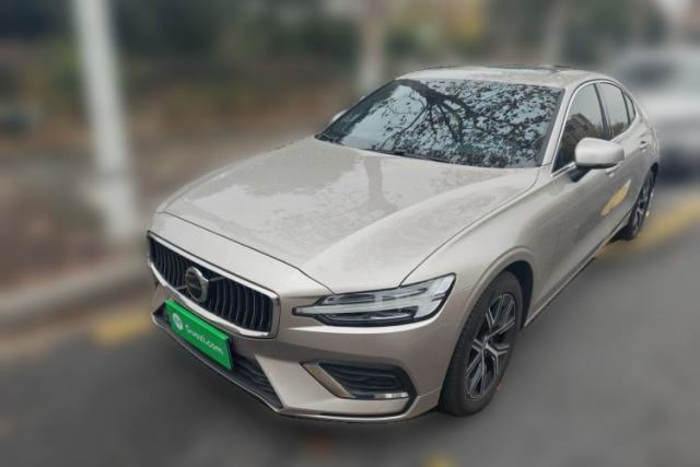 Used Volvo S60 2026 Model B4 Zhiyi Luxury Edition