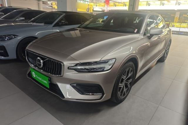 Used Volvo S60 2026 Model B4 Zhiyi Luxury Edition