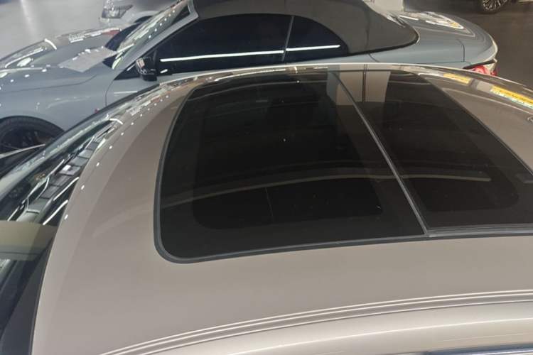 Used Volvo S60 2026 Model B4 Zhiyi Luxury Edition Roof