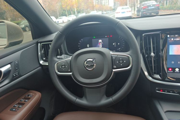 Used Volvo S60 2026 Model B4 Zhiyi Luxury Edition Steering Wheel