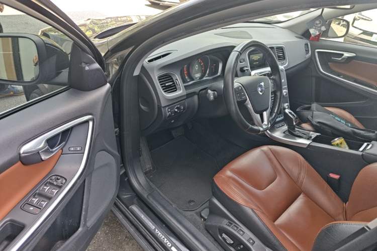Used Volvo S60 New Energy 2015 S60L E-Drive Hybrid T6 Smart Edition Driver Seat