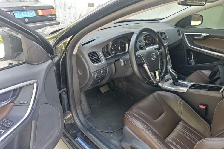 Used Volvo S60 New Energy 2015 S60L E-Drive Hybrid T6 Smart Drive Edition Driver Seat