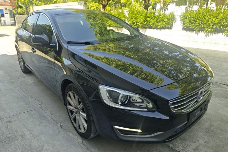 Used Volvo S60 New Energy 2015 S60L E-Drive Hybrid T6 Smart Drive Edition Front Right 45 Deg